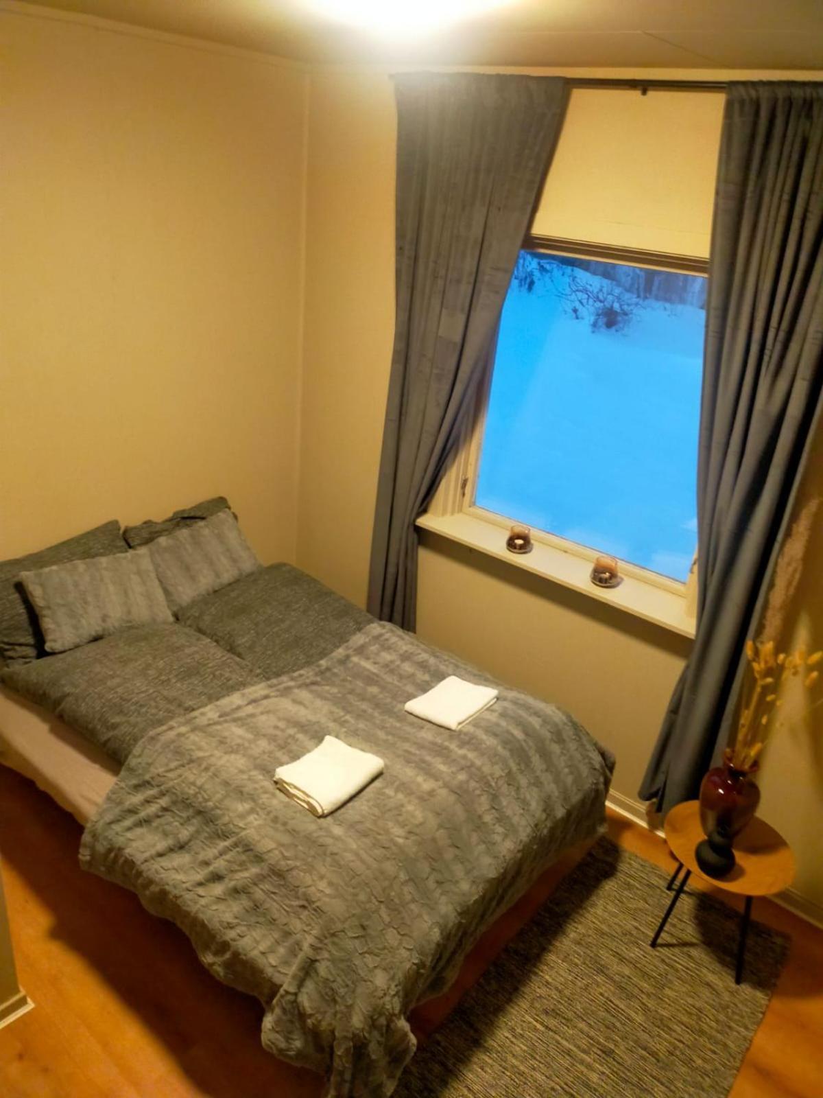 Leilighet Pa Sor Tromsoya Room photo
